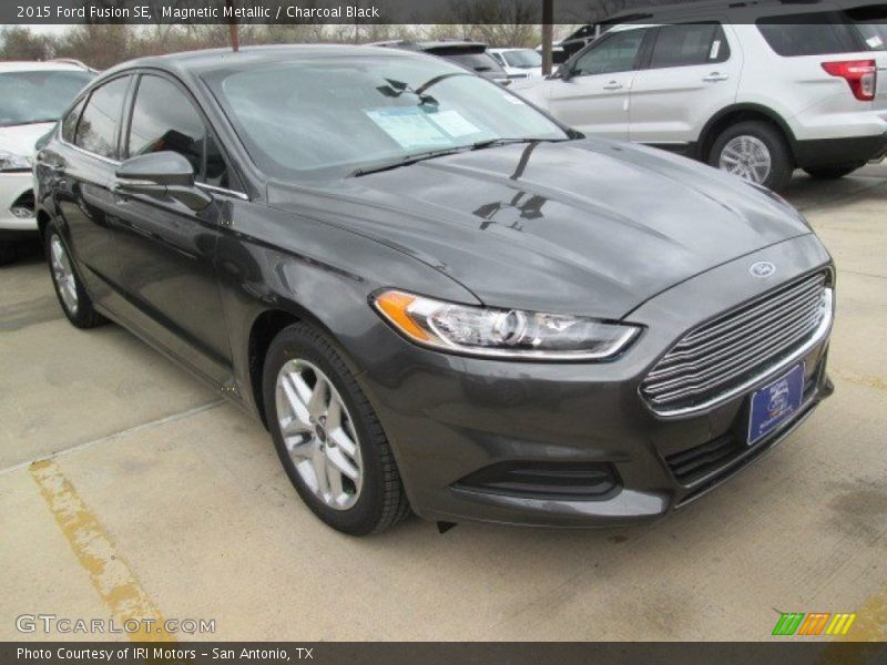 Magnetic Metallic / Charcoal Black 2015 Ford Fusion SE