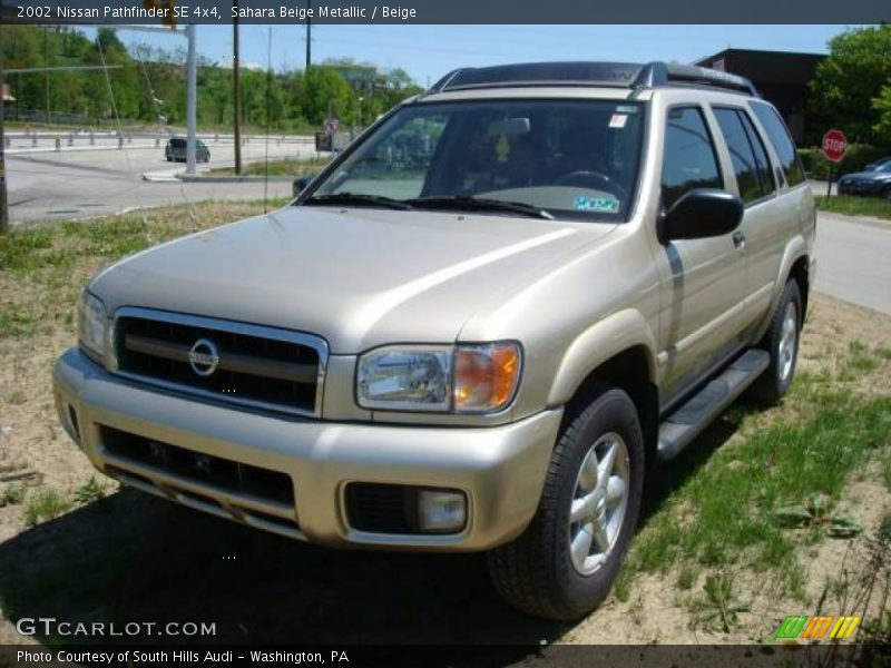 Sahara Beige Metallic / Beige 2002 Nissan Pathfinder SE 4x4