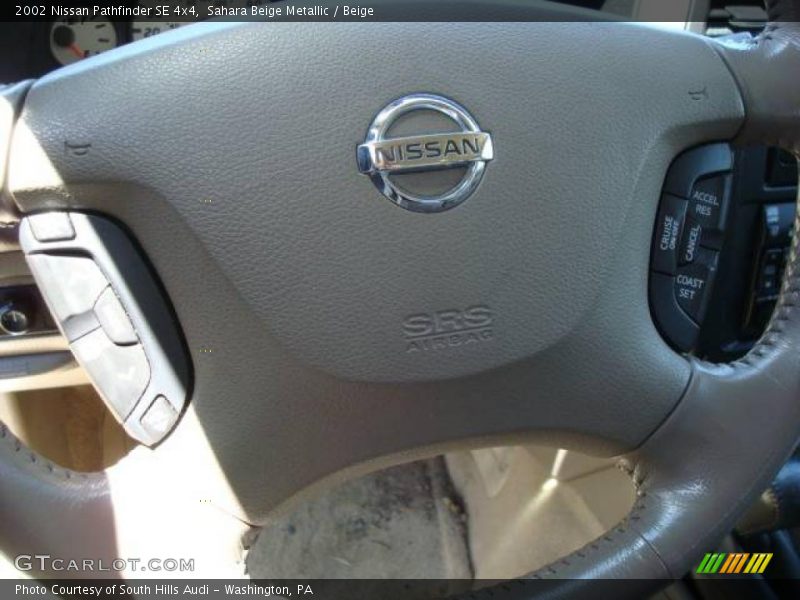 Sahara Beige Metallic / Beige 2002 Nissan Pathfinder SE 4x4