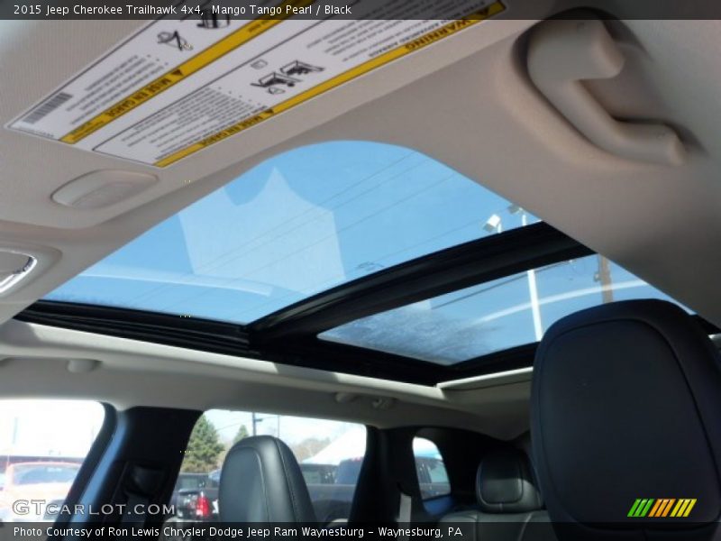 Mango Tango Pearl / Black 2015 Jeep Cherokee Trailhawk 4x4