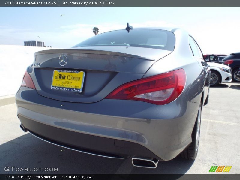 Mountain Grey Metallic / Black 2015 Mercedes-Benz CLA 250