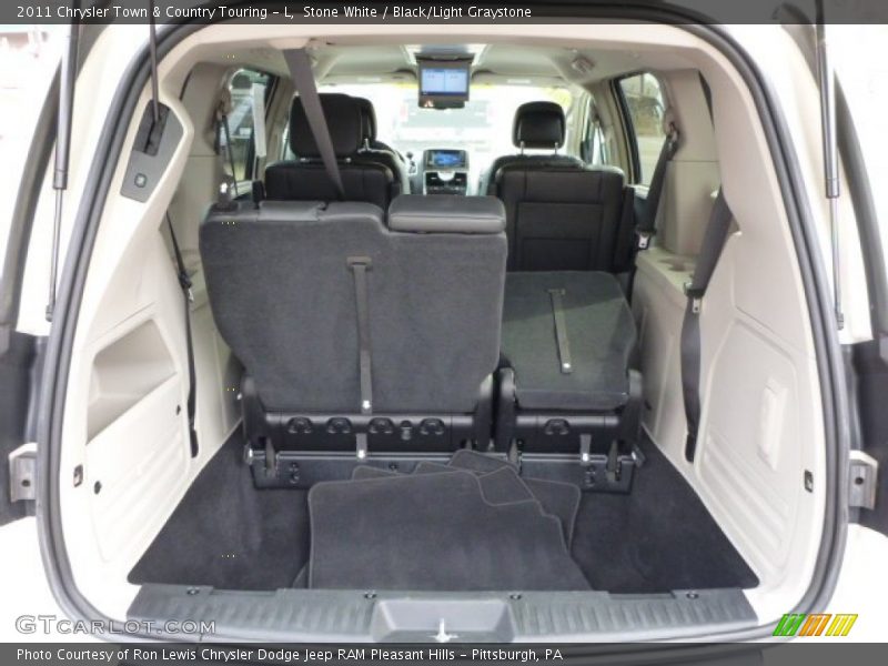 Stone White / Black/Light Graystone 2011 Chrysler Town & Country Touring - L
