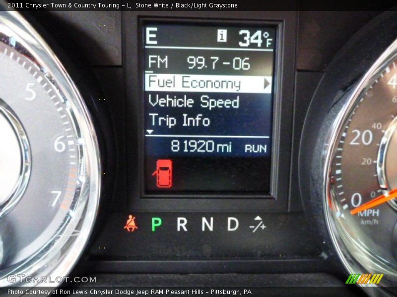 Stone White / Black/Light Graystone 2011 Chrysler Town & Country Touring - L