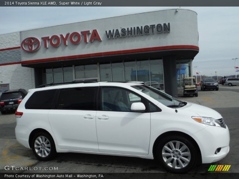 Super White / Light Gray 2014 Toyota Sienna XLE AWD