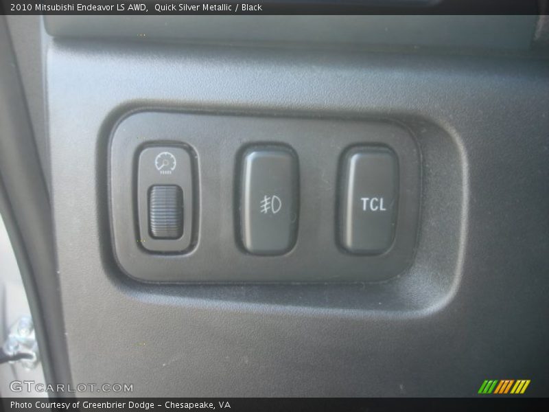 Quick Silver Metallic / Black 2010 Mitsubishi Endeavor LS AWD