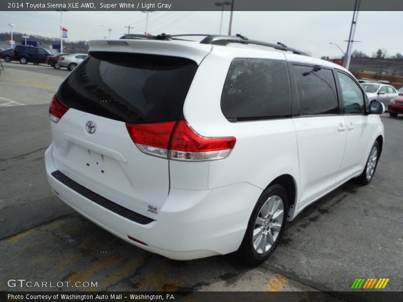 Super White / Light Gray 2014 Toyota Sienna XLE AWD