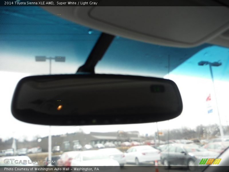 Super White / Light Gray 2014 Toyota Sienna XLE AWD