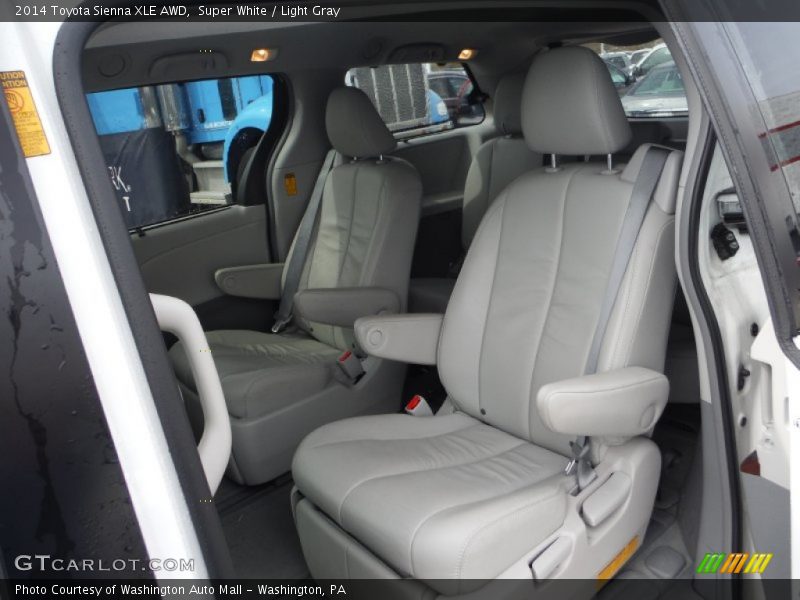Super White / Light Gray 2014 Toyota Sienna XLE AWD