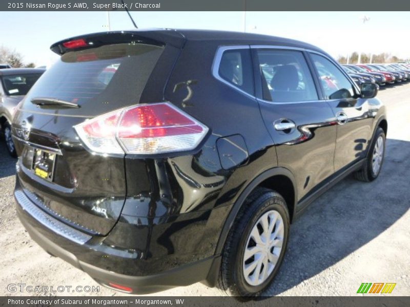 Super Black / Charcoal 2015 Nissan Rogue S AWD