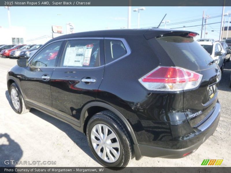 Super Black / Charcoal 2015 Nissan Rogue S AWD
