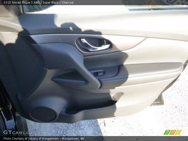 Super Black / Charcoal 2015 Nissan Rogue S AWD