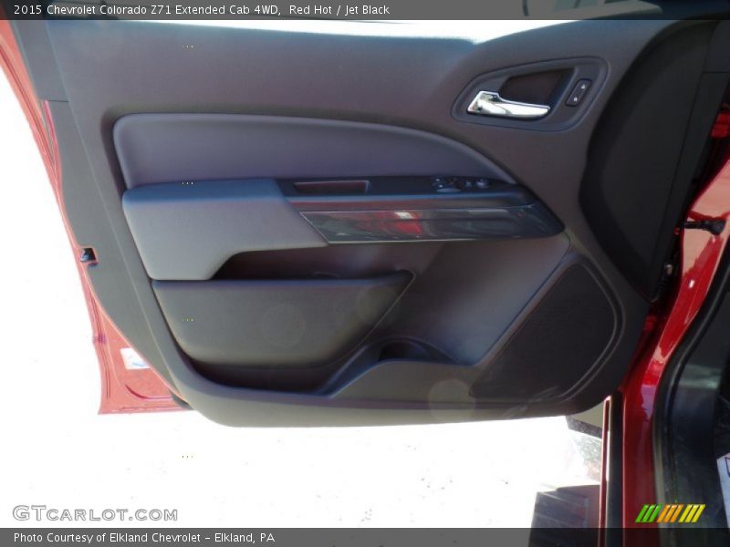 Red Hot / Jet Black 2015 Chevrolet Colorado Z71 Extended Cab 4WD