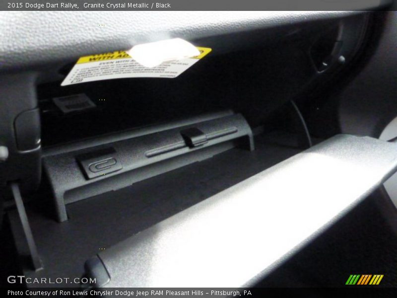 Granite Crystal Metallic / Black 2015 Dodge Dart Rallye