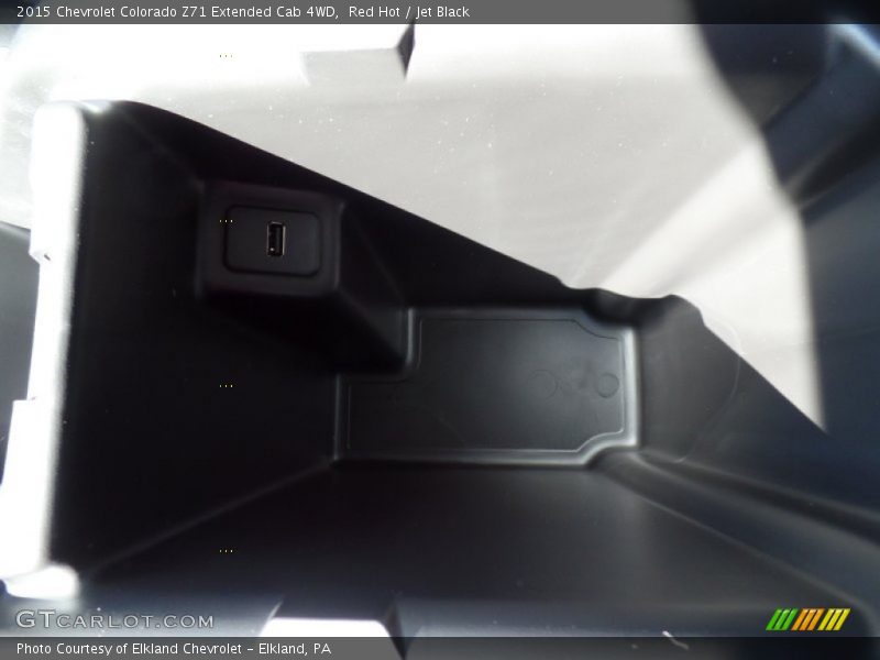 Red Hot / Jet Black 2015 Chevrolet Colorado Z71 Extended Cab 4WD