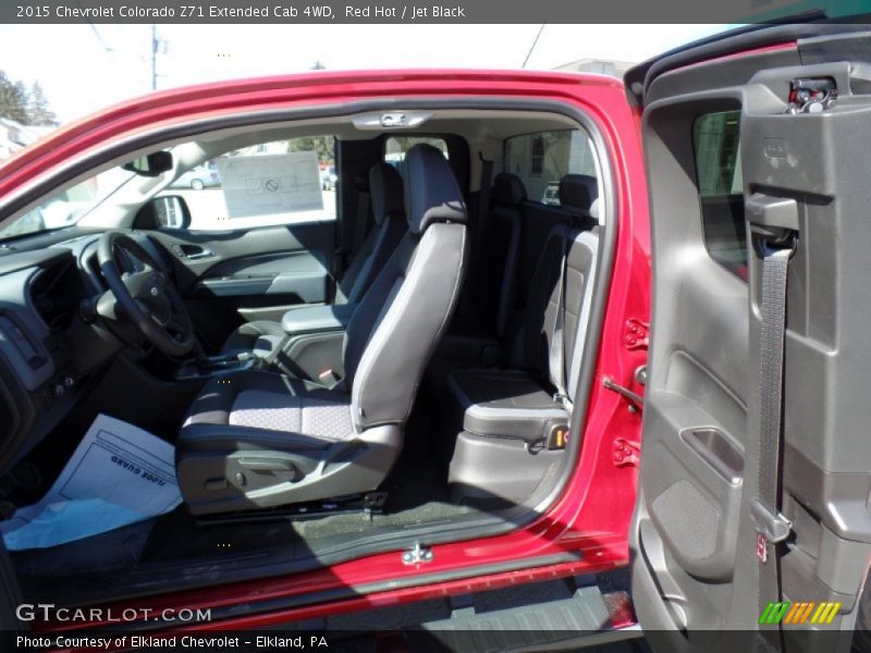 Red Hot / Jet Black 2015 Chevrolet Colorado Z71 Extended Cab 4WD
