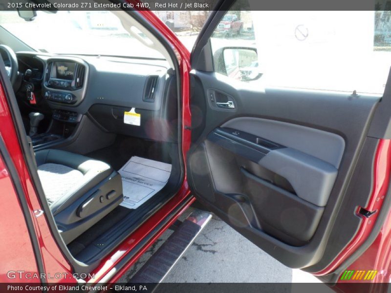 Red Hot / Jet Black 2015 Chevrolet Colorado Z71 Extended Cab 4WD