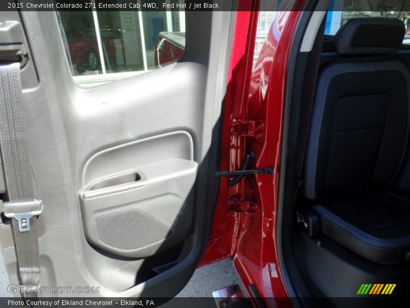 Red Hot / Jet Black 2015 Chevrolet Colorado Z71 Extended Cab 4WD