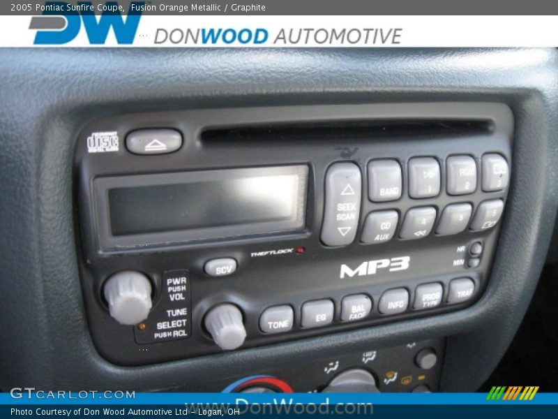 Fusion Orange Metallic / Graphite 2005 Pontiac Sunfire Coupe