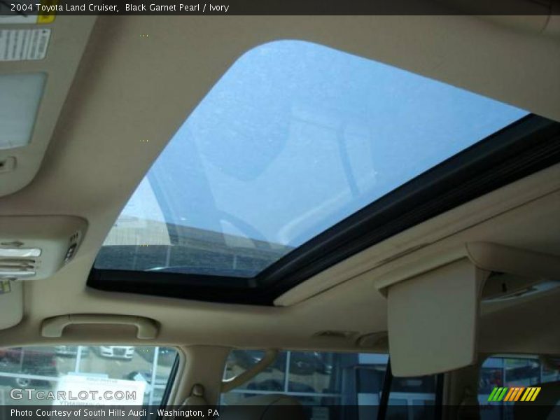 Black Garnet Pearl / Ivory 2004 Toyota Land Cruiser