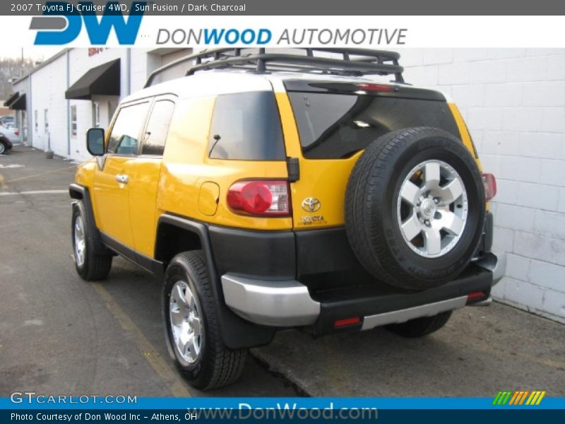 Sun Fusion / Dark Charcoal 2007 Toyota FJ Cruiser 4WD