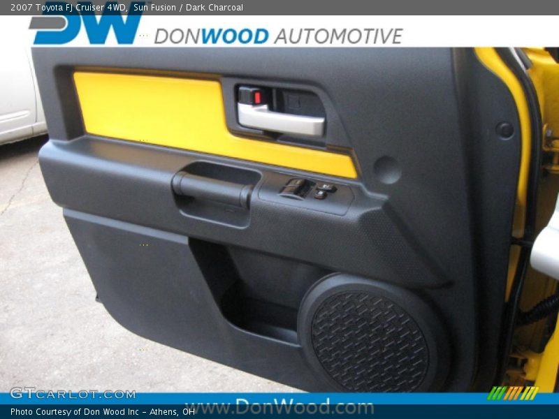 Sun Fusion / Dark Charcoal 2007 Toyota FJ Cruiser 4WD