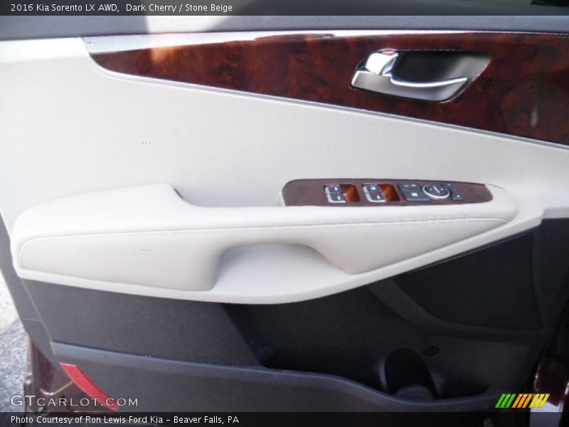 Door Panel of 2016 Sorento LX AWD
