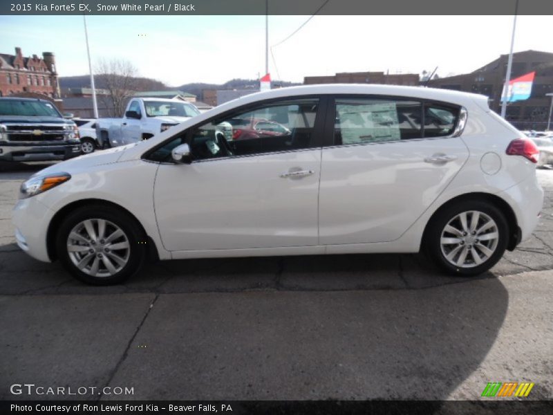 Snow White Pearl / Black 2015 Kia Forte5 EX