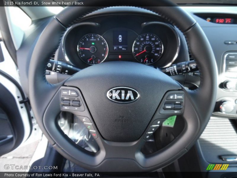 Snow White Pearl / Black 2015 Kia Forte5 EX