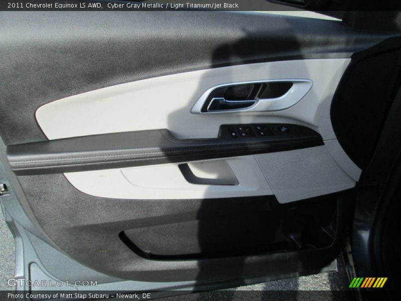 Cyber Gray Metallic / Light Titanium/Jet Black 2011 Chevrolet Equinox LS AWD