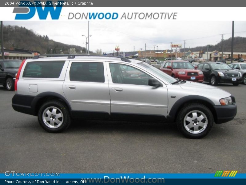 Silver Metallic / Graphite 2004 Volvo XC70 AWD