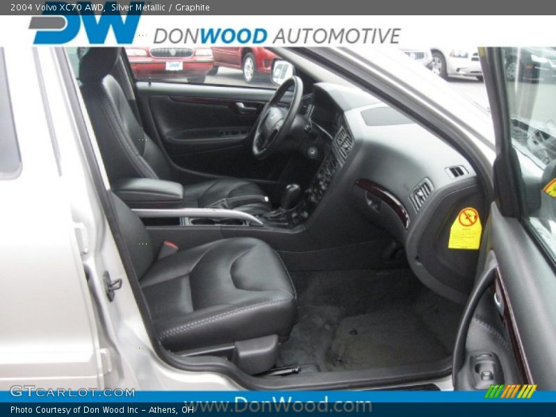 Silver Metallic / Graphite 2004 Volvo XC70 AWD