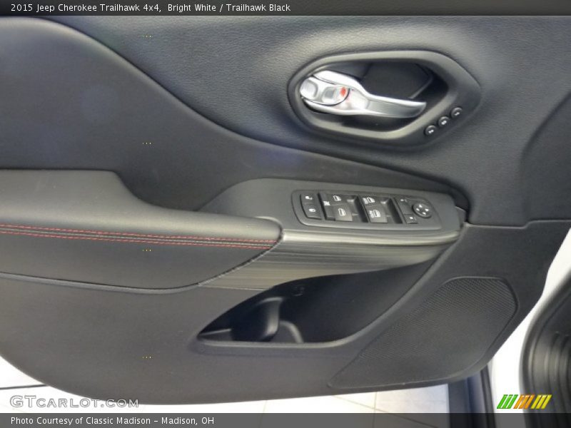 Bright White / Trailhawk Black 2015 Jeep Cherokee Trailhawk 4x4