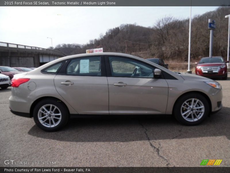 Tectonic Metallic / Medium Light Stone 2015 Ford Focus SE Sedan
