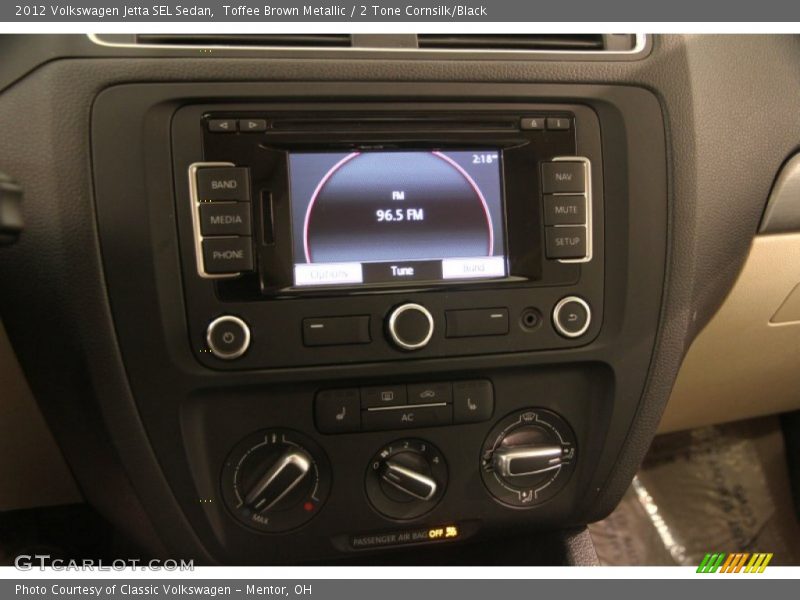 Toffee Brown Metallic / 2 Tone Cornsilk/Black 2012 Volkswagen Jetta SEL Sedan