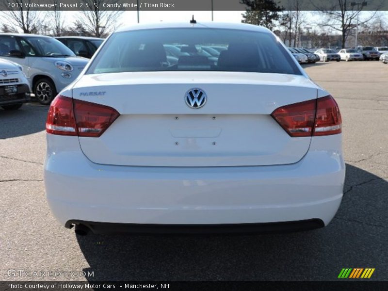 Candy White / Titan Black 2013 Volkswagen Passat 2.5L S