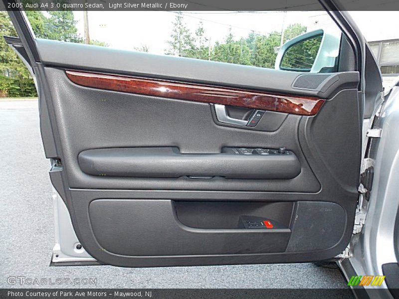 Light Silver Metallic / Ebony 2005 Audi A4 3.0 quattro Sedan