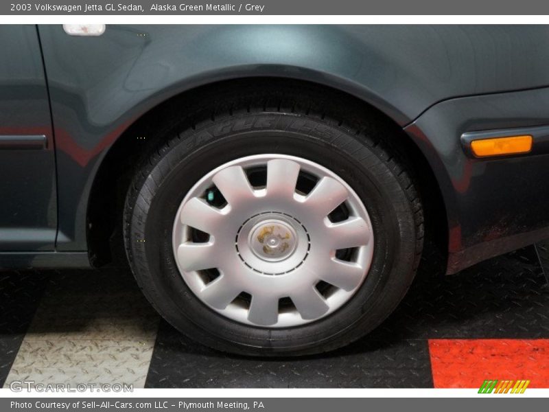 Alaska Green Metallic / Grey 2003 Volkswagen Jetta GL Sedan