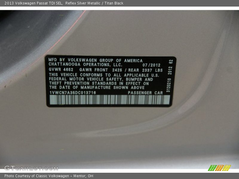 Reflex Silver Metallic / Titan Black 2013 Volkswagen Passat TDI SEL