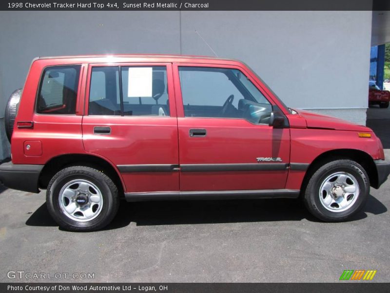 Sunset Red Metallic / Charcoal 1998 Chevrolet Tracker Hard Top 4x4