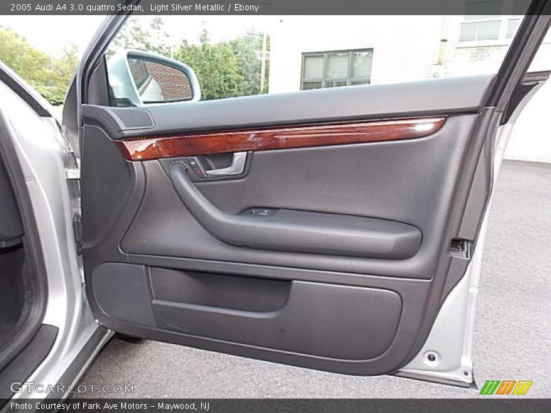Light Silver Metallic / Ebony 2005 Audi A4 3.0 quattro Sedan
