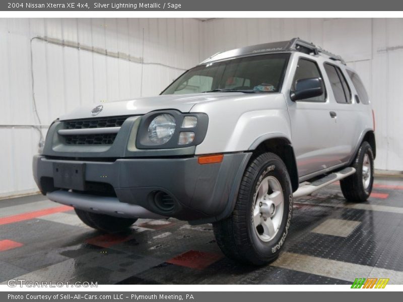 Silver Lightning Metallic / Sage 2004 Nissan Xterra XE 4x4