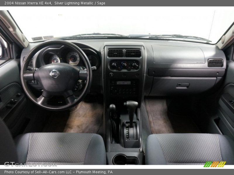 Silver Lightning Metallic / Sage 2004 Nissan Xterra XE 4x4