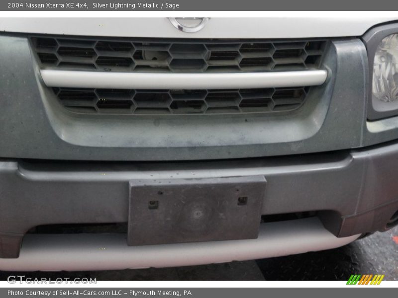 Silver Lightning Metallic / Sage 2004 Nissan Xterra XE 4x4