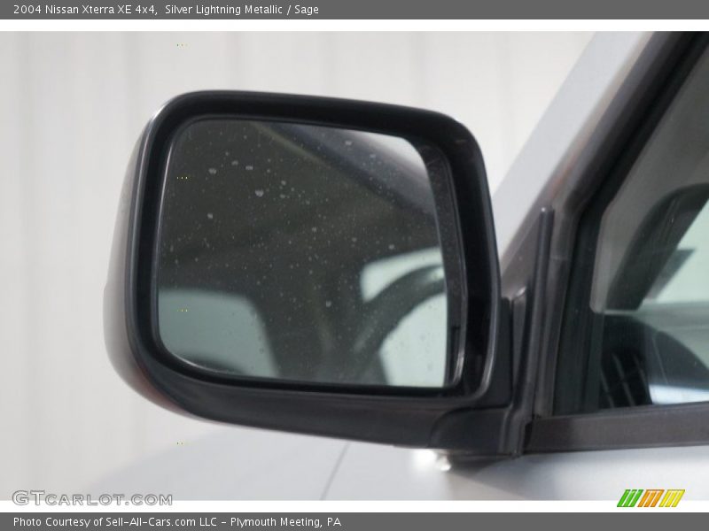 Silver Lightning Metallic / Sage 2004 Nissan Xterra XE 4x4