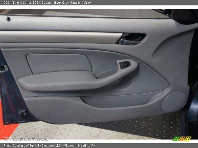 Silver Grey Metallic / Grey 2004 BMW 3 Series 325xi Sedan