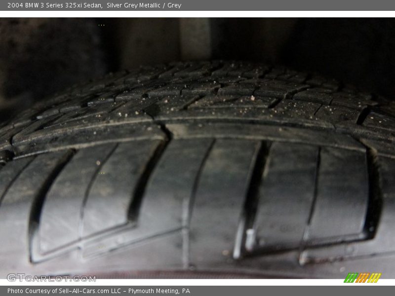 Silver Grey Metallic / Grey 2004 BMW 3 Series 325xi Sedan