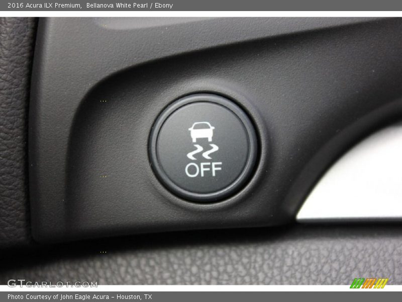 Controls of 2016 ILX Premium