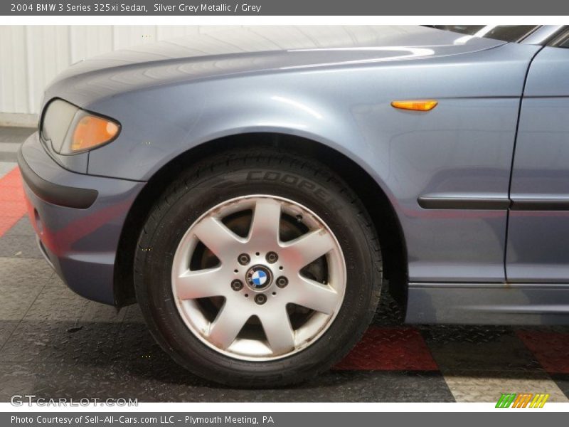 Silver Grey Metallic / Grey 2004 BMW 3 Series 325xi Sedan