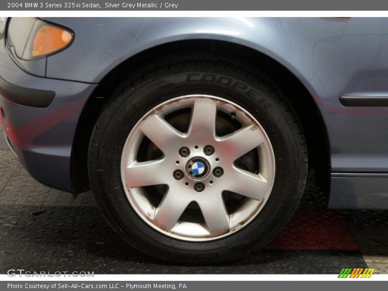 Silver Grey Metallic / Grey 2004 BMW 3 Series 325xi Sedan