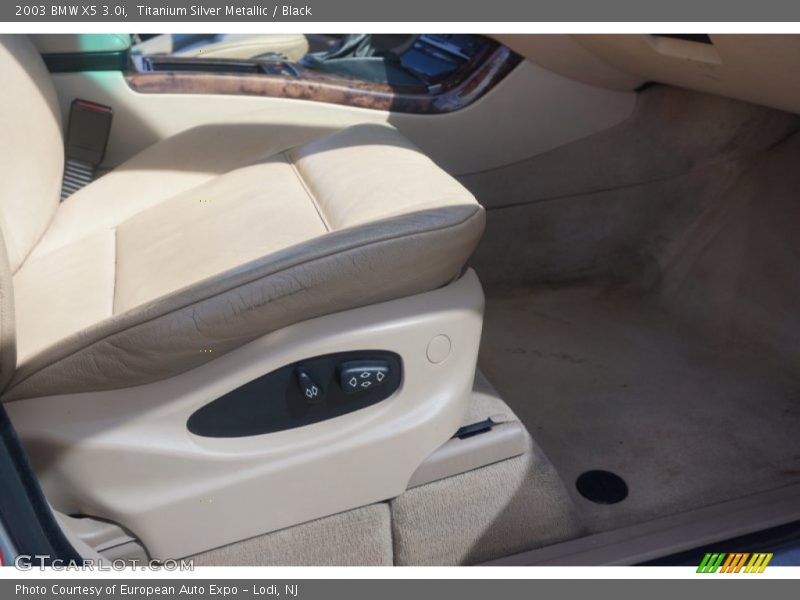Titanium Silver Metallic / Black 2003 BMW X5 3.0i